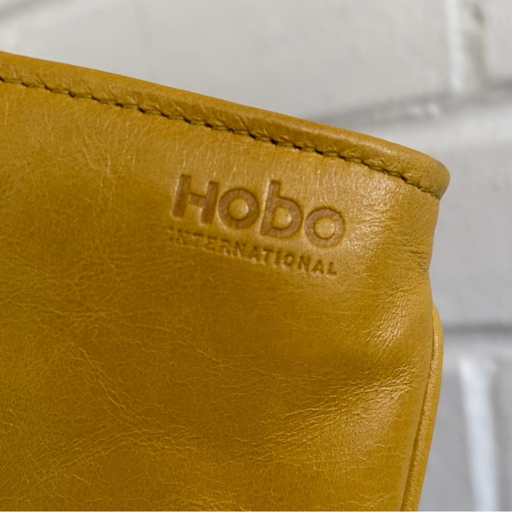 HOBO International Yellow Leather Wristlet Clutch Zipper Accents, EUC MSRP $145 - Picture 6 of 12